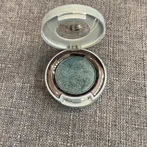 HIJACK Urban Decay Eyeshadow